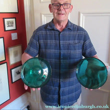 Load image into Gallery viewer, 1950s Hadeland Glass Medium Plate. Greenland Plate
