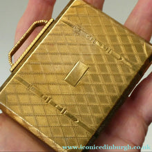 Load image into Gallery viewer, Pretty 1950s Novelty KIGU Vintage Powder Compact in the Shape of a Handbag or Wee Case. PRISTINE
