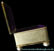 Load image into Gallery viewer,  1950s P&amp;O CRUISE SHIP SOUVENIR Trinket Box.
