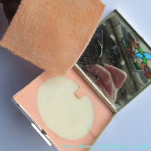 Load image into Gallery viewer, Vintage California Souvenir Map of State 1950s Powder Compact
