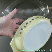 Load image into Gallery viewer, 1950s Vintage PYREX GAEITY Oval Divided Lidded Serving Dish Gaiety YELLOW SNOWFLAKE
