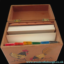Load image into Gallery viewer, 1950s Wooden Card Box for Recipes Rooster Design
