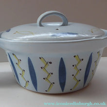 Load image into Gallery viewer, Vintage Scottish Pottery Buchan Hebrides Pattern
