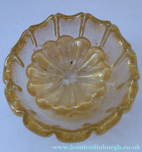 Load image into Gallery viewer, PAIR of Small 1950s Barovier &amp; Toso MURANO 'Cordonato d'Oro' gold leaf glass bowls
