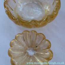 Load image into Gallery viewer, PAIR of Small 1950s Barovier &amp; Toso MURANO 'Cordonato d'Oro' gold leaf glass bowls
