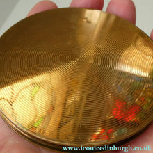 Load image into Gallery viewer, Pretty 1950s Vintage Powder Compact with Tapestry Petit Point Lid. Made by STRATTON

