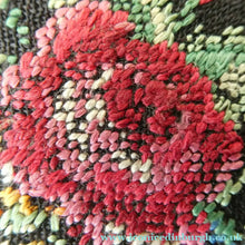 Load image into Gallery viewer, Pretty 1950s Vintage Powder Compact with Tapestry Petit Point Lid. Made by STRATTON

