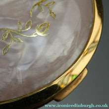 Load image into Gallery viewer, MASCOT Brand. Vintage 1950s POWDER COMPACT with Marblised Lucite Lid with Golden Leaves Garland
