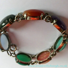 Load image into Gallery viewer, Pretty Vintage Bracelet Set with Coloured Agates. Excellent Condition
