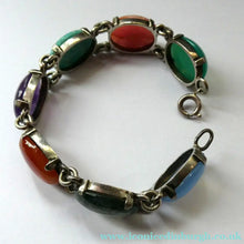 Load image into Gallery viewer, Pretty Vintage Bracelet Set with Coloured Agates. Excellent Condition
