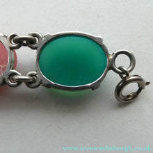 Load image into Gallery viewer, Pretty Vintage Bracelet Set with Coloured Agates. Excellent Condition
