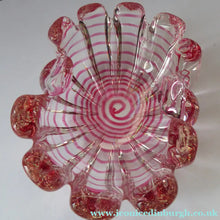 Load image into Gallery viewer, BAROVIER &amp; TOSO; Vintage Zebrati Murano Art Glass Grosse Costolature Clamshell Bowl 
