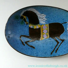 Load image into Gallery viewer, 1960s CHELSEA Studio Pottery (Joyce Morgan) Footed Shallow Bowl. Hand-Painted Horse Design

