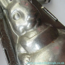 Load image into Gallery viewer, Vintage DUTCH Vormenfabriek Tilburg Tin Chocolate Mould in the Shape of a Little Rabbit
