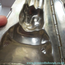 Load image into Gallery viewer, Vintage DUTCH Vormenfabriek Tilburg Tin Chocolate Mould in the Shape of a Little Rabbit

