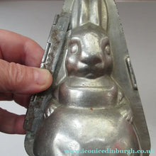 Load image into Gallery viewer, Vintage DUTCH Vormenfabriek Tilburg Tin Chocolate Mould in the Shape of a Little Rabbit
