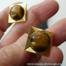 Load image into Gallery viewer, 1960s 1970s Brutalist Gold Tone Cufflinks with Tigers Eye Inclusion
