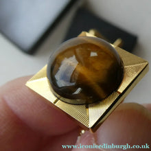Load image into Gallery viewer, 1960s 1970s Brutalist Gold Tone Cufflinks with Tigers Eye Inclusion
