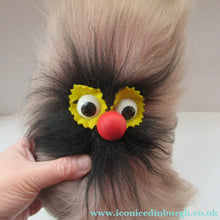 Load image into Gallery viewer, Vintage Funfair Przie Original 1960s Gonk. Novelty Souvenir 1960s

