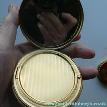 Load image into Gallery viewer, Vintage 1960s Powder Compact. Famous London Tourist Sites Unused
