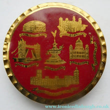 Load image into Gallery viewer, Vintage KIGU Compact with Images of Famous Tourist Sites in LONDON 1960s
