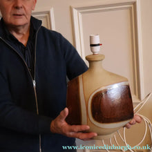 Load image into Gallery viewer, 1960s Medium TREMAEN Nanceddan Pottery Table Lamp. Original Hessian Shade &amp; Paper Label on Base
