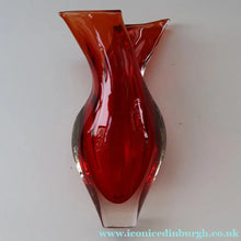 Load image into Gallery viewer, 1960s Murano SOMMERSO Fish Tail Vase. Red Glass Cased with Clear. 8 inches high
