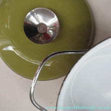 Load image into Gallery viewer, Vintage 1960s Catherineholm Casserole Dish Lotus Pattern
