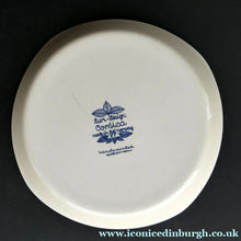 Load image into Gallery viewer, 1960s NORWEGIAN PLATE by Figgjo Flint (Corsica Design) by Turi Gramstad
