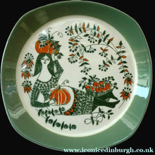 Load image into Gallery viewer, 1960s Norwegian PLATE by Figgjo Flint (Sicilia Design) by Turi Gramstad. A Girl with Pumpkins
