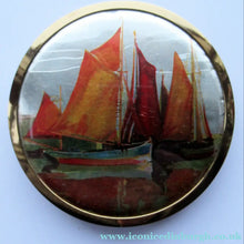 Load image into Gallery viewer, Coloured Foils Vintage Powder Compact with Sailing Ships in Harbour
