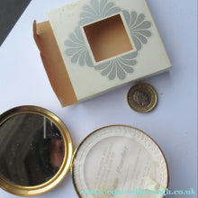 Load image into Gallery viewer, 1960s Powder Compact with Incised Gold Abstract Ring Pattern 
