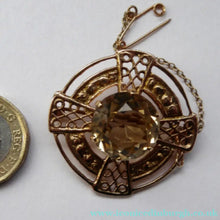 Load image into Gallery viewer, Scottish 9ct Gold Brooch 1960s by Robert Allison
