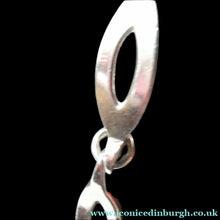Load image into Gallery viewer, Vintage 1960s Scottish Silver Necklace. With Edinburgh Hallmark 1967
