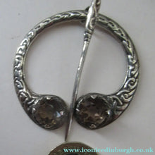 Load image into Gallery viewer, 1960s Glasgow Hallmark Silver Penannular Brooch with Citrines
