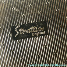 Load image into Gallery viewer, Vintage 1960s Stratton POWDER COMPACT with a Carpet of Flowers and Gold Tone Background
