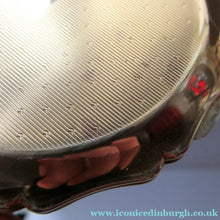 Load image into Gallery viewer, Stratton 1960s Red Enamel Powder Compact with Gold Pheasant Image
