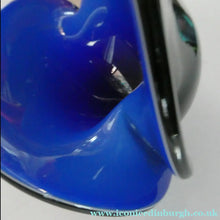 Load image into Gallery viewer, Stunning 1950s SEGUSO DALLA VENEZIA Murano Clam Shell Vase. Rare Blue Colour

