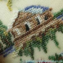 Load image into Gallery viewer, Vintage 1960s POWDER COMPACT with Chinese Landscape Petit Point on Lid
