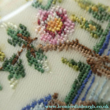 Load image into Gallery viewer, Vintage 1960s POWDER COMPACT with Chinese Landscape Petit Point on Lid
