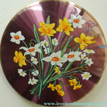 Load image into Gallery viewer, 1960s Stratton POWDER COMPACT with Purple Enamel Background &amp; Posy of Daffodils Design
