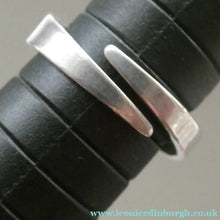 Load image into Gallery viewer, 1960s GERMAN Silver Ring. Possibly designed by Franz Scheurle. UK Size S
