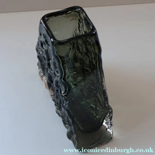 Load image into Gallery viewer, 1960s WHITEFRIARS "PYRAMID" vase by Geoffrey Baxter; 7 inches in height
