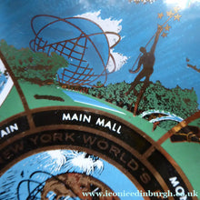 Load image into Gallery viewer, 1964 NEW YORK World Fair Commemorative Glass Plate with Images from the Exhibition. 7 Inches
