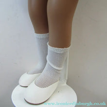 Load image into Gallery viewer, Vintage Sasha Doll Auburn Honey Blonder Hair Original Silk Dress. No. 101 Trendon  
