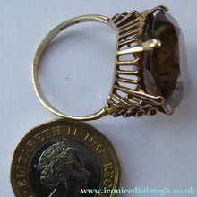 Load image into Gallery viewer, Vintage 9 ct gold ring with Citrine. Size S
