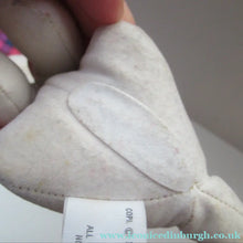 Load image into Gallery viewer, Original 1970s Authorised Snoopy Plush Felt Toy. United Feature Syndicate
