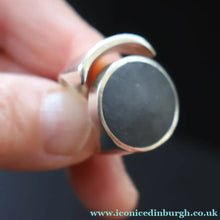 Load image into Gallery viewer, Stylist 1970s Brutalist HALLMARKED Silver Ring by Ralph Weston for Cado Designs. UK Size O
