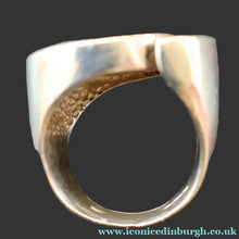 Load image into Gallery viewer, Stylist 1970s Brutalist HALLMARKED Silver Ring by Ralph Weston for Cado Designs. UK Size O
