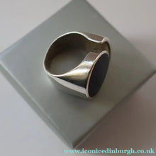 Load image into Gallery viewer, Stylist 1970s Brutalist HALLMARKED Silver Ring by Ralph Weston for Cado Designs. UK Size O
